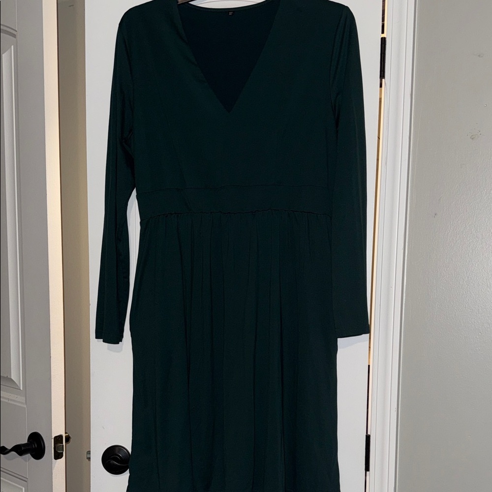 Elegant Dark Green Long Sleeve Dress